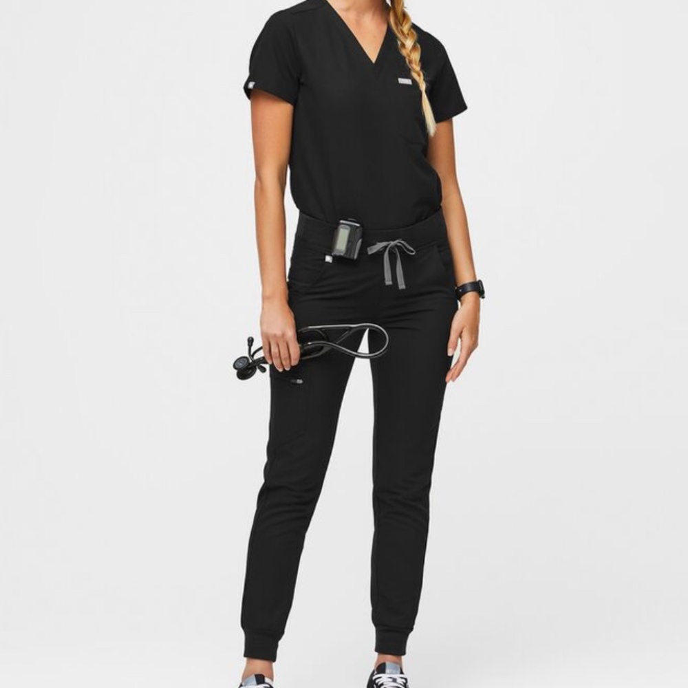 FIGS Zamora Jogger Scrub Pants